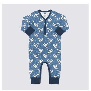 IN SEARCH OF. Monica and Andy great wave